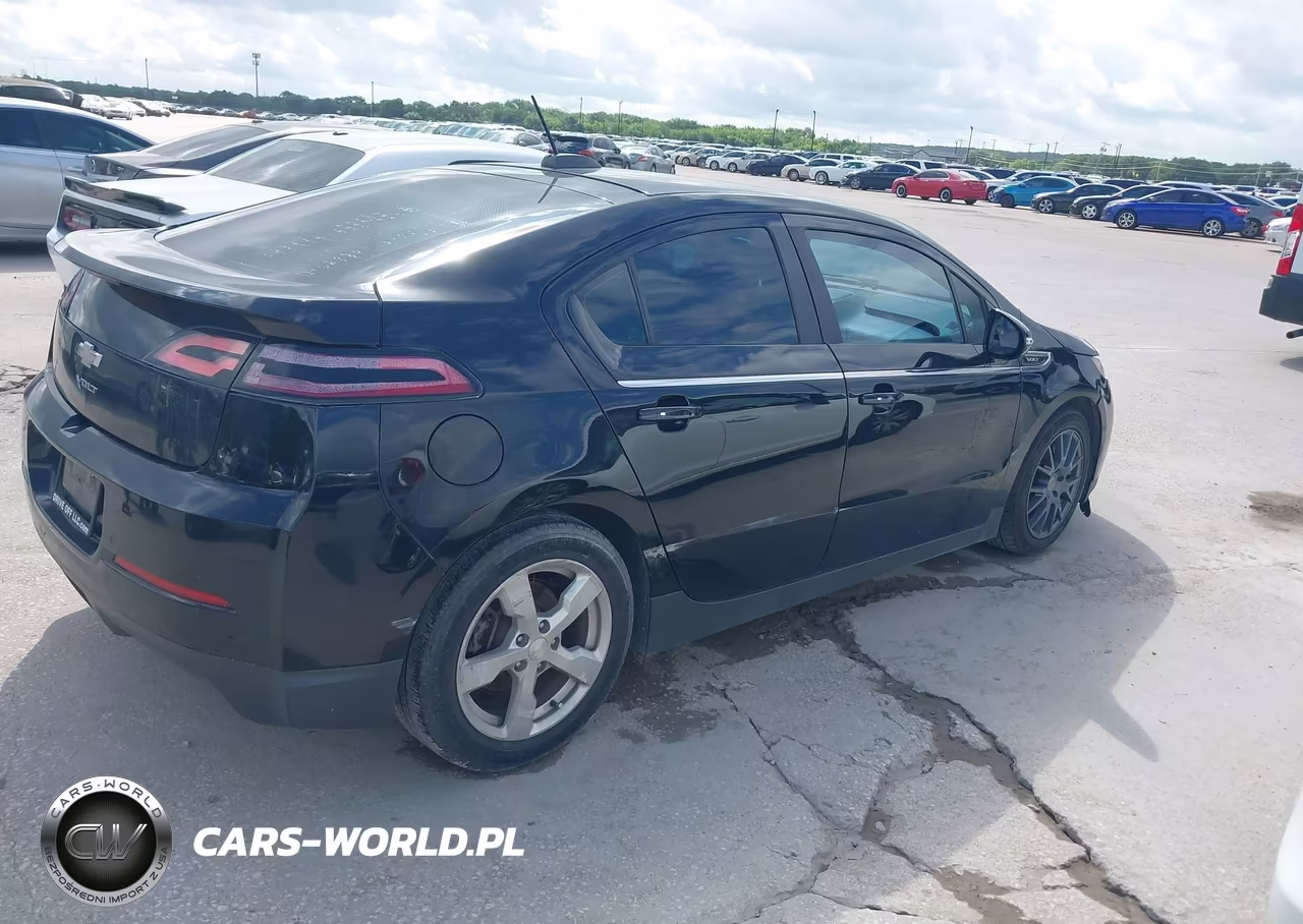 2015 Chevrolet Volt VIN:1G1RA6E43FU130996 - 4