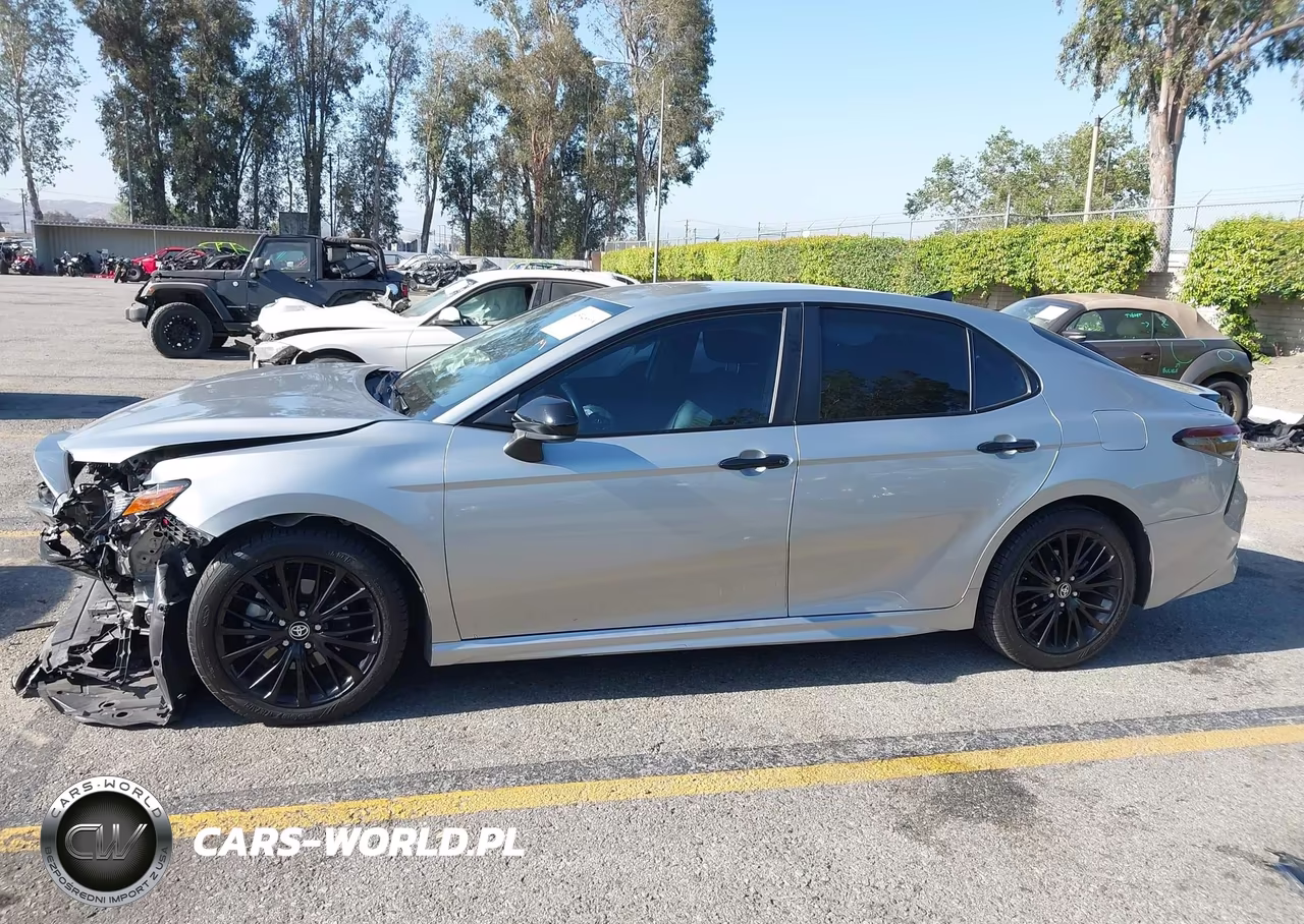 2021 Toyota Camry Se Nightshade Edition VIN:4T1G11AK8MU489159 - 16