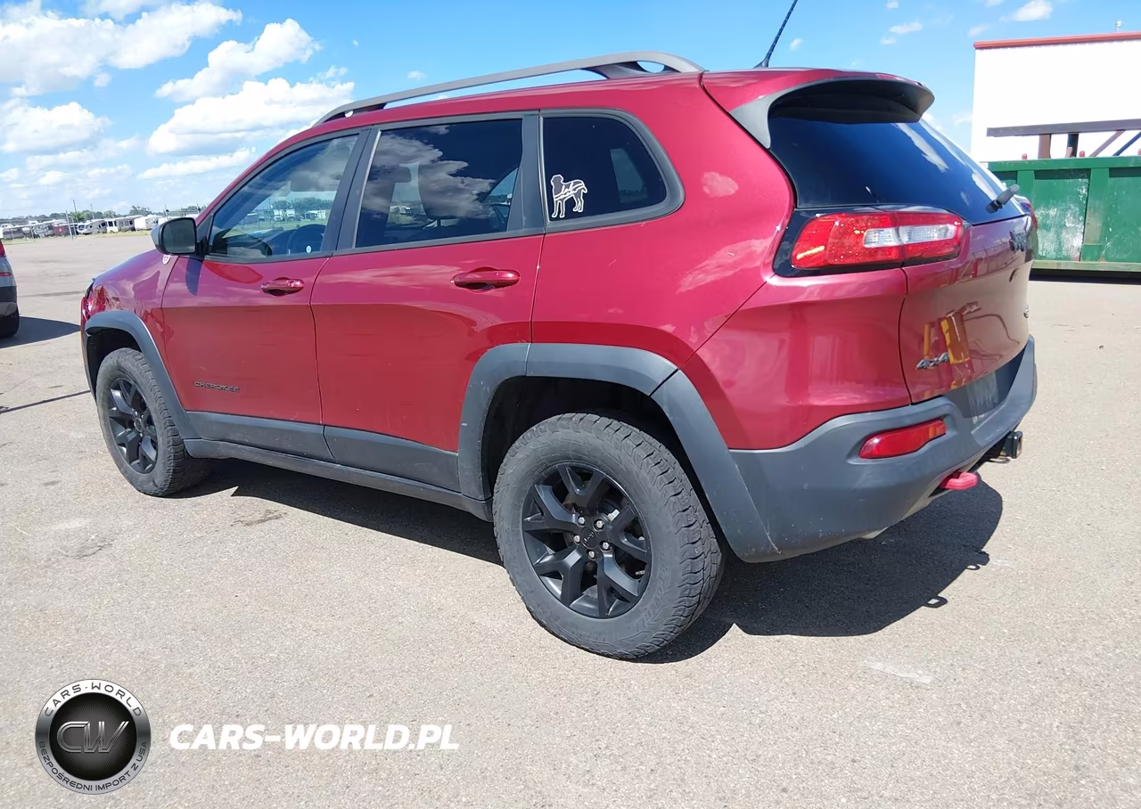 2015 Jeep Cherokee Trailhawk VIN:1C4PJMBS9FW582168 - 3