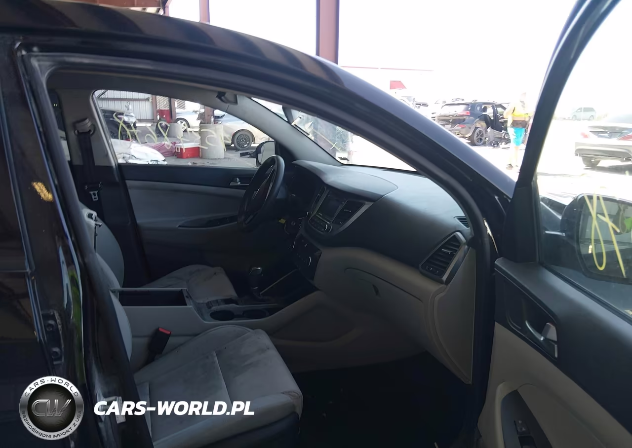 2017 Hyundai Tucson Se VIN:KM8J23A47HU565699 - 5