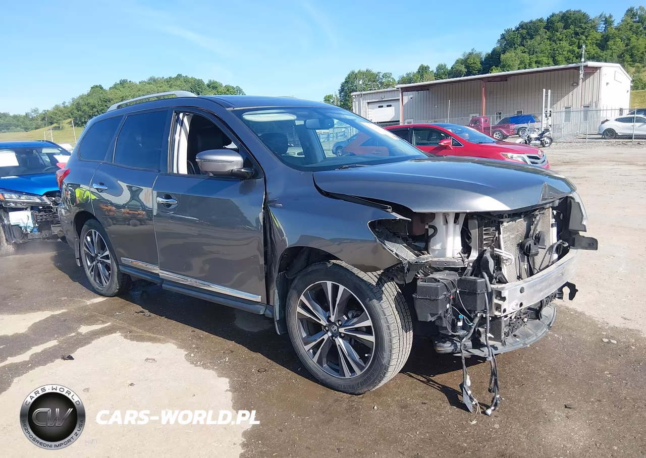 2018 Nissan Pathfinder Platinum