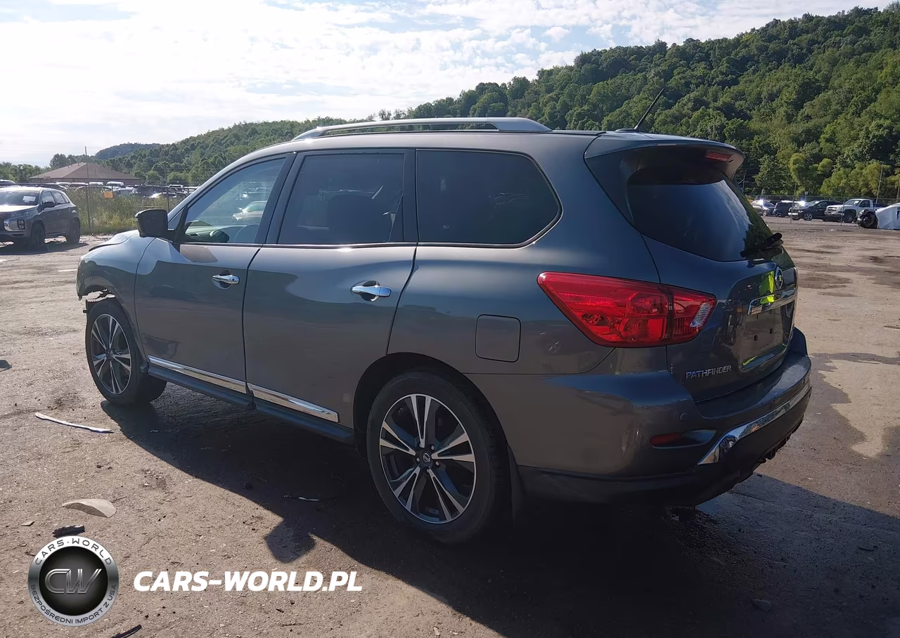 2018 Nissan Pathfinder Platinum VIN:5N1DR2MM9JC643779 - 3