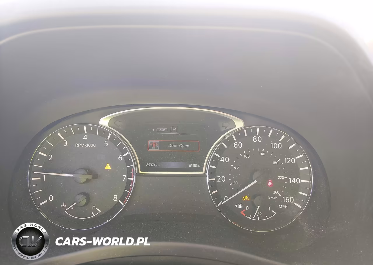 2018 Nissan Pathfinder Platinum VIN:5N1DR2MM9JC643779 - 7