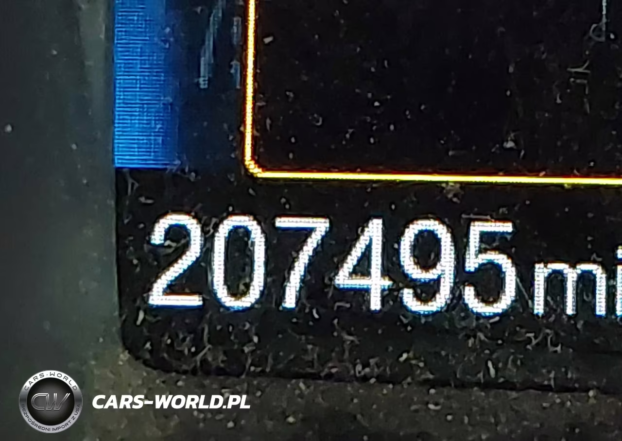 2017 Ford Focus Se VIN:1FADP3F28HL244132 - 7