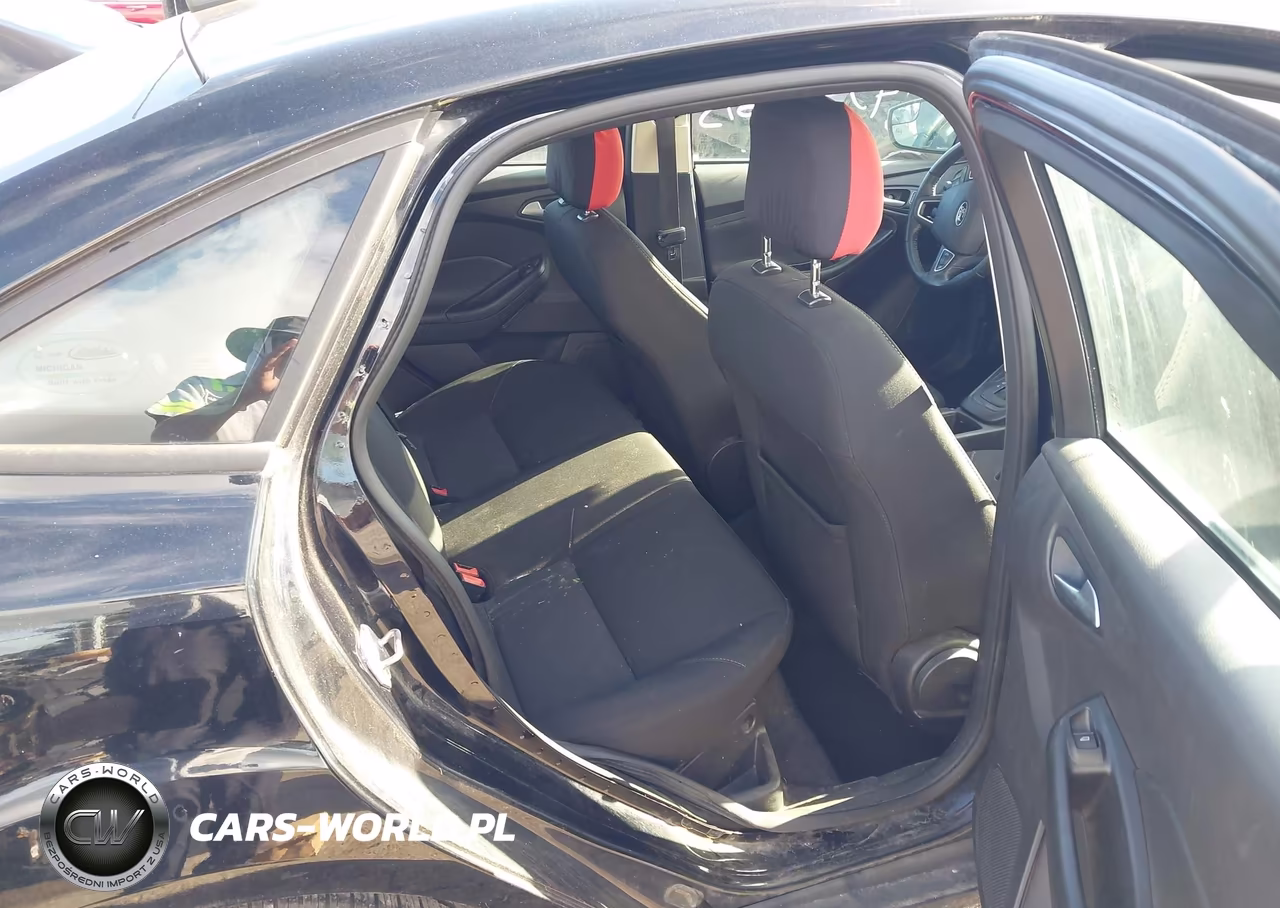2017 Ford Focus Se VIN:1FADP3F28HL244132 - 8