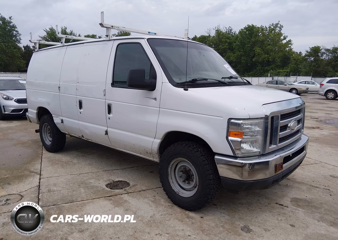 2014 Ford E-350 Super Duty Commercial