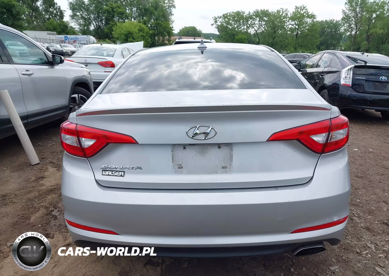 2016 Hyundai Sonata Se VIN:5NPE24AF2GH366520 - 17