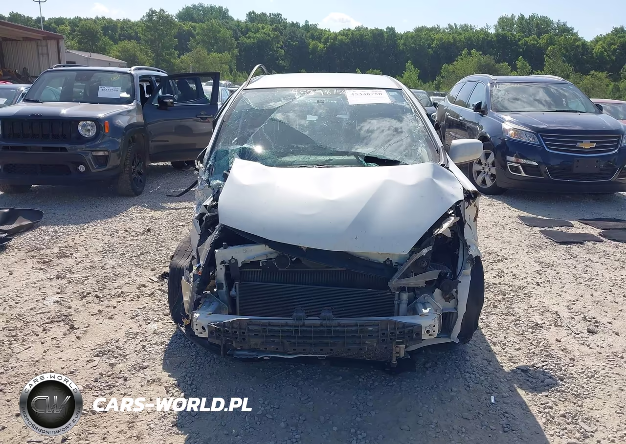 2012 Honda Fit VIN:JHMGE8H36CC037066 - 13