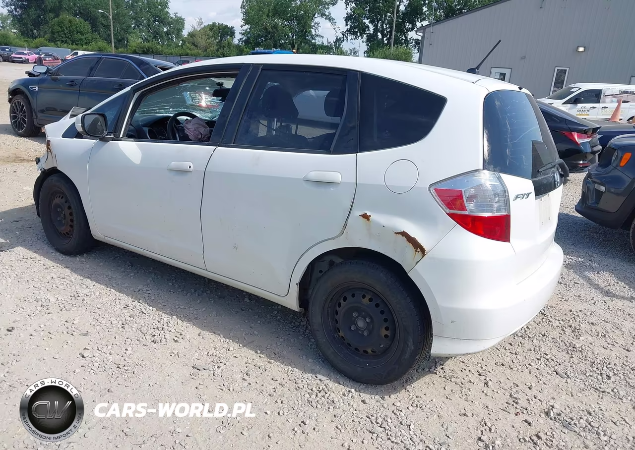 2012 Honda Fit VIN:JHMGE8H36CC037066 - 3