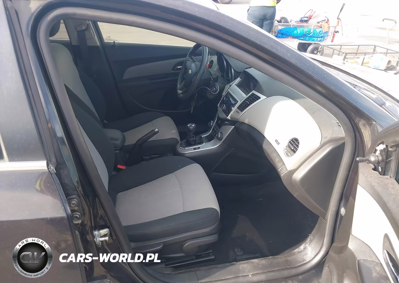 2011 Chevrolet Cruze Ls VIN:1G1PD5SH8B7304229 - 5