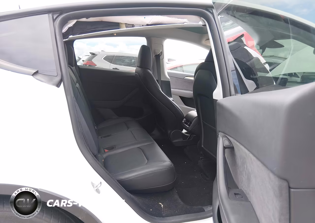 2022 Tesla Model Y Long Range Dual Motor All-Wheel Drive VIN:7SAYGDEE7NA010950 - 8