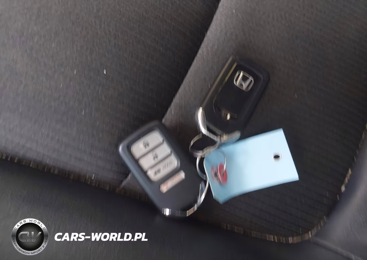2018 Honda Accord Sport VIN:1HGCV1F37JA132434 - 11