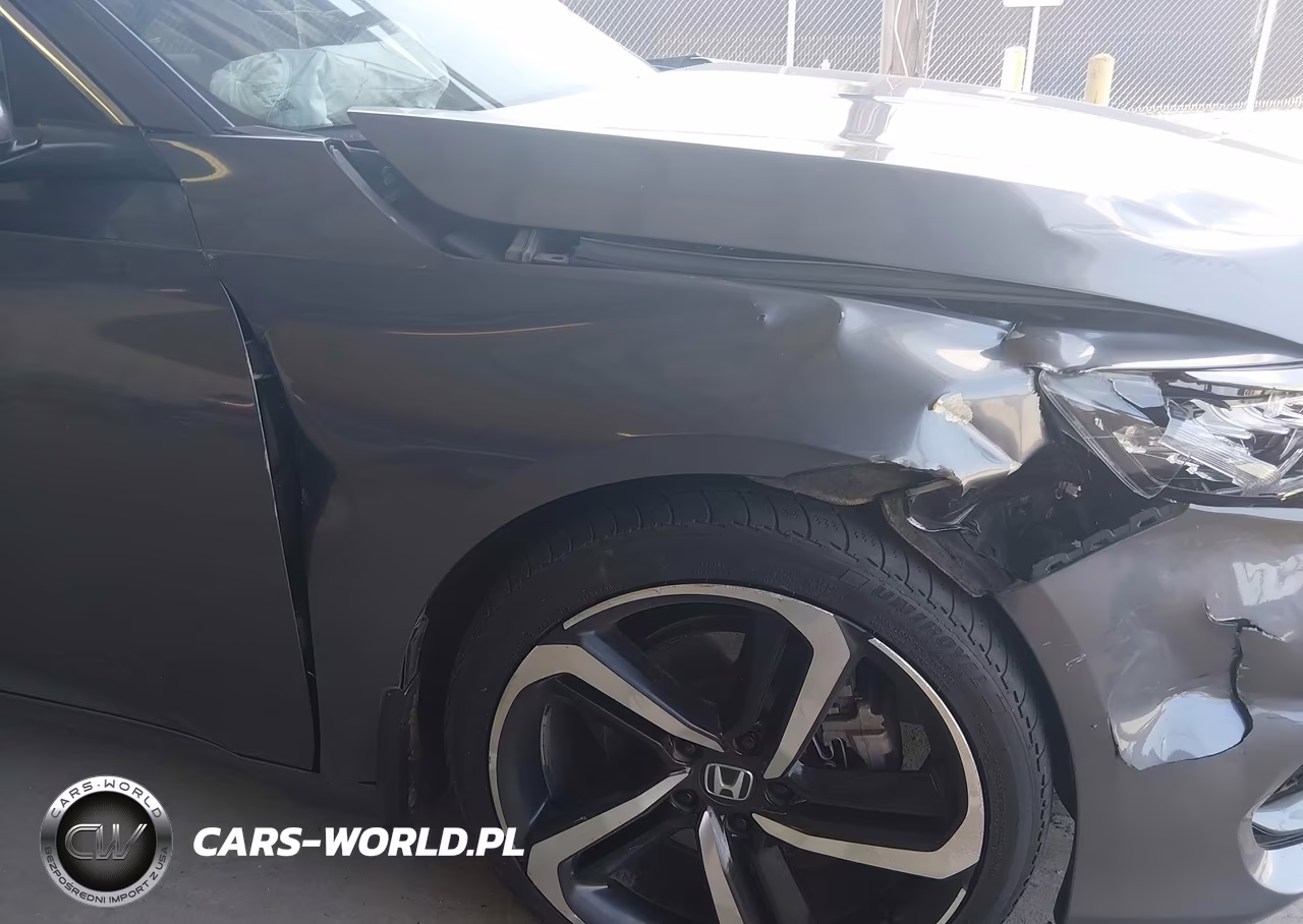 2018 Honda Accord Sport VIN:1HGCV1F37JA132434 - 18