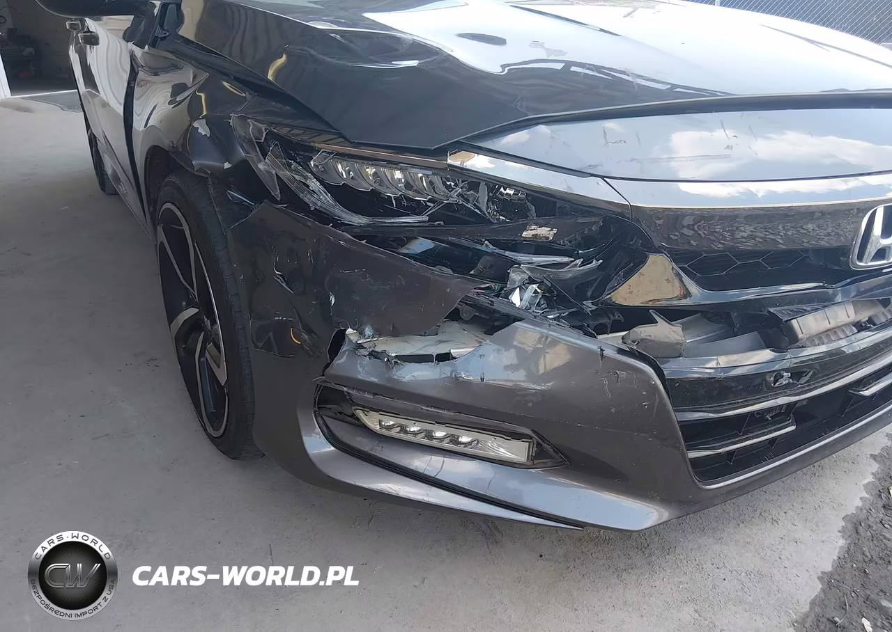 2018 Honda Accord Sport VIN:1HGCV1F37JA132434 - 6