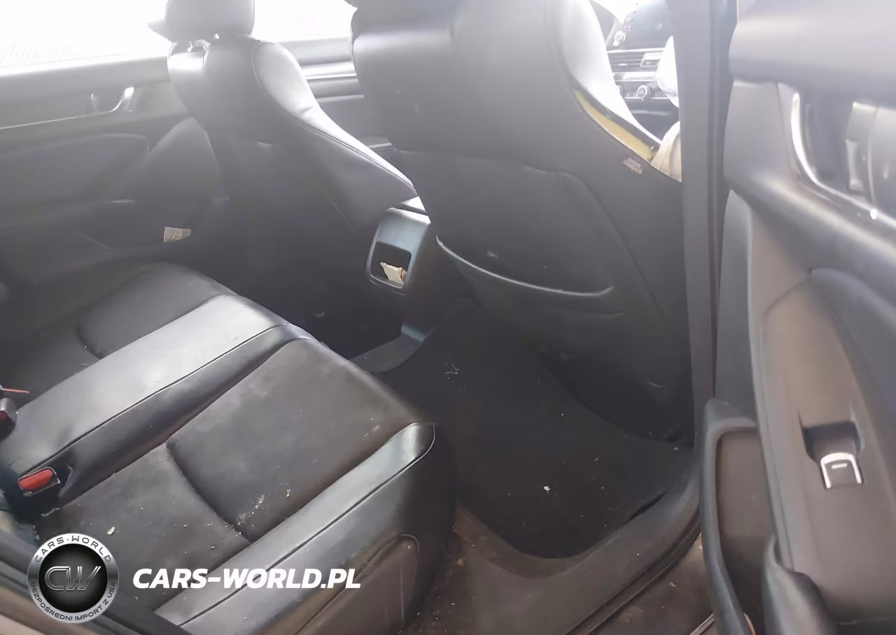 2018 Honda Accord Sport VIN:1HGCV1F37JA132434 - 8