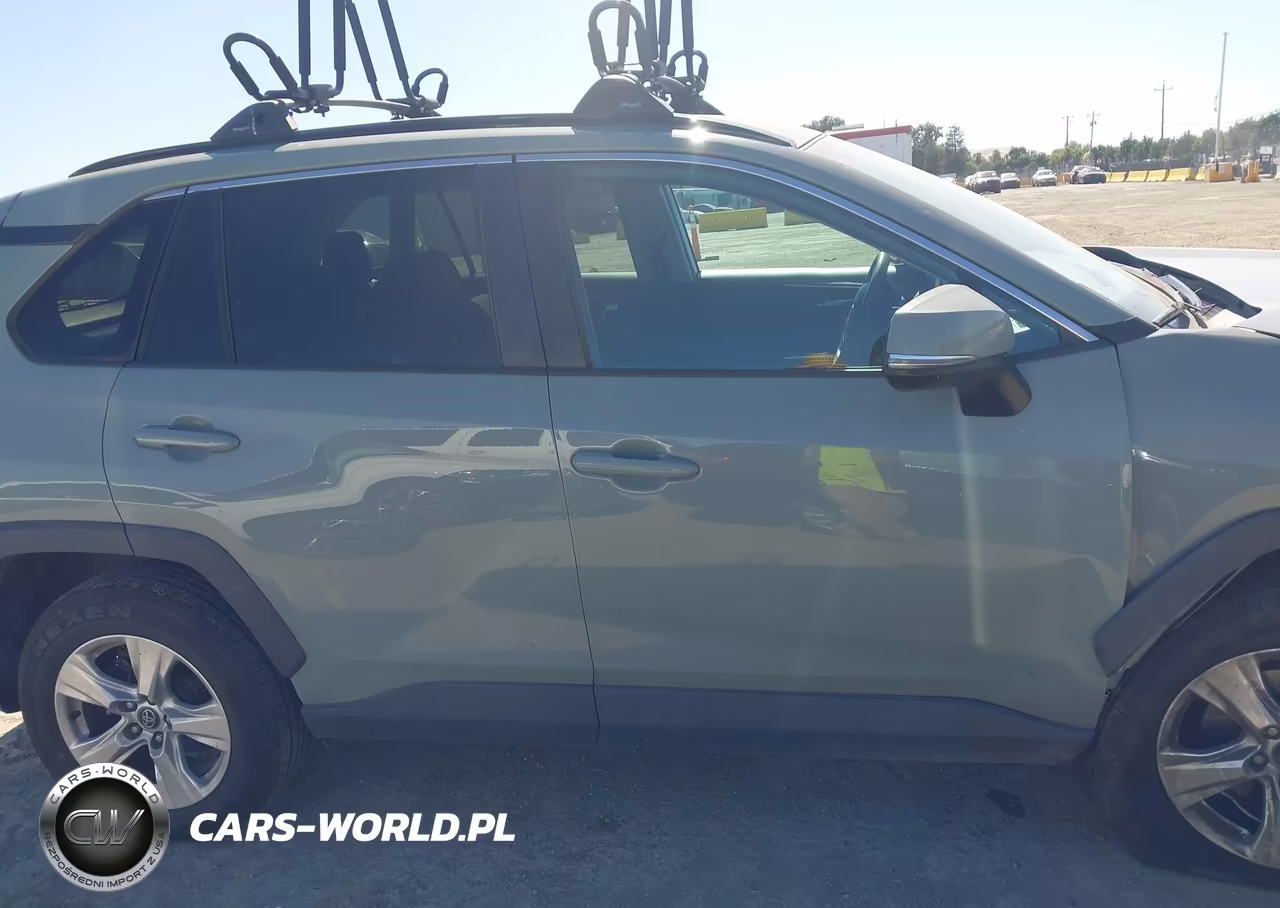 2020 Toyota Rav4 Xle VIN:2T3P1RFV2LC098985 - 13