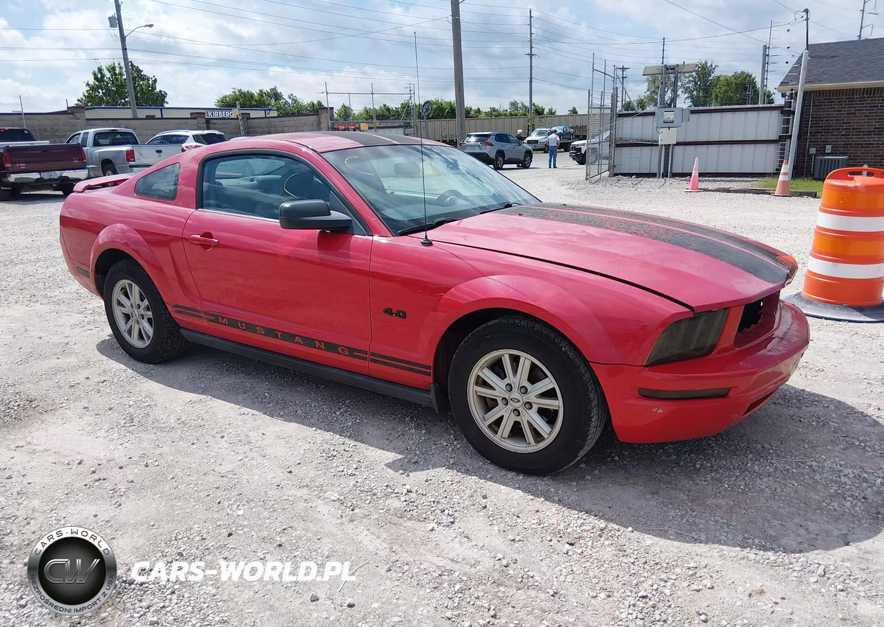 2005 Ford Mustang V6 Deluxe-V6 Premium