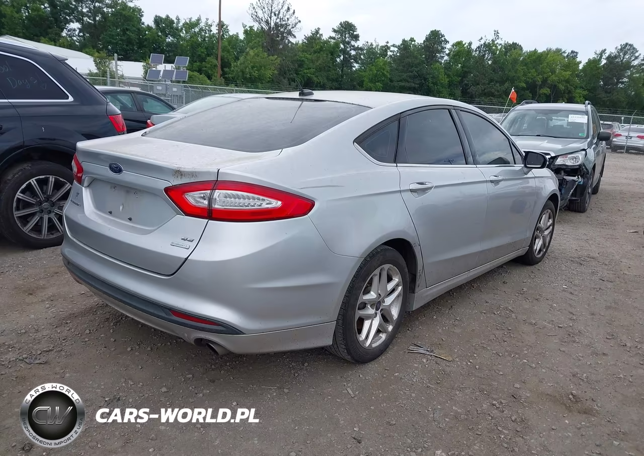 2013 Ford Fusion Se VIN:3FA6P0HRXDR272415 - 4