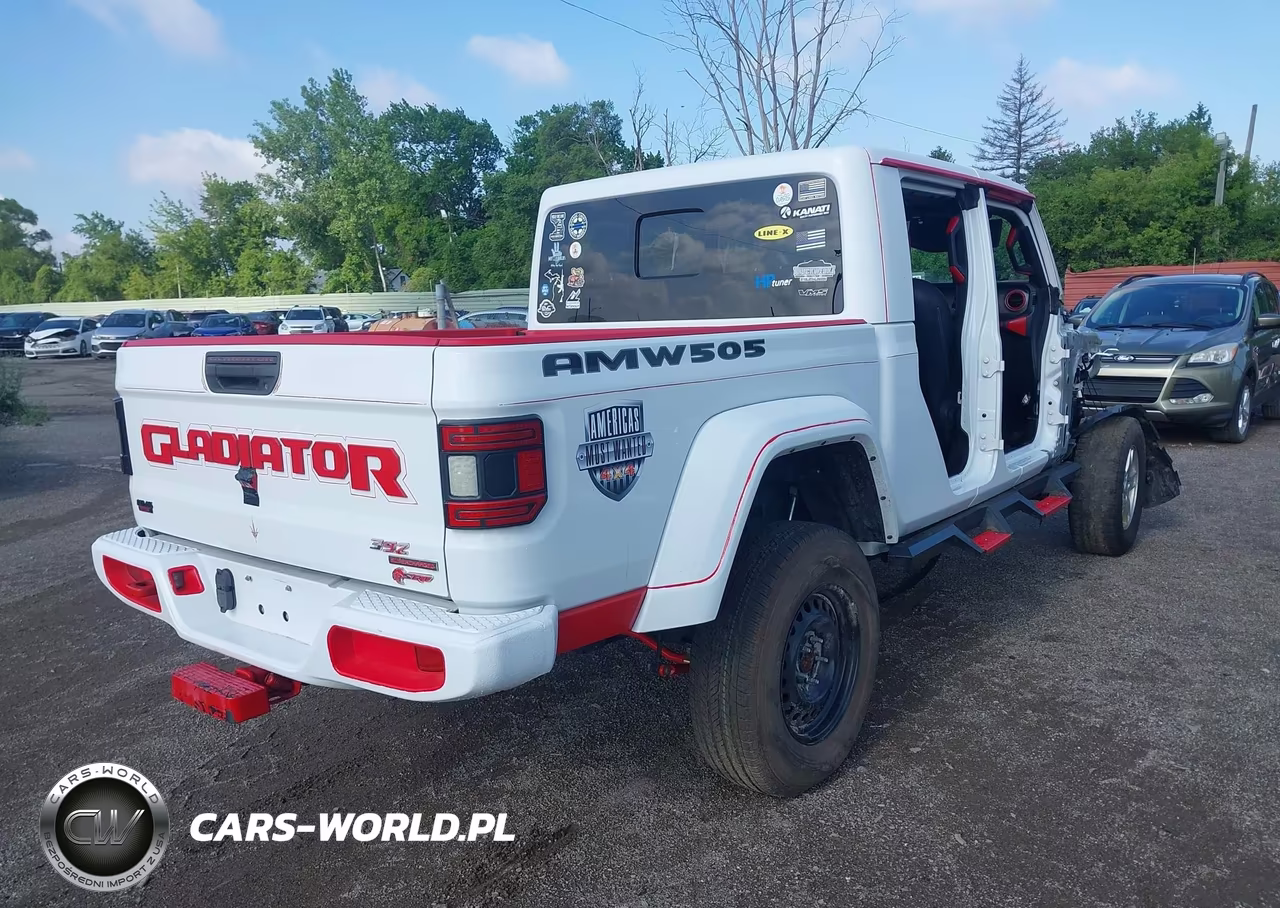 2020 Jeep Gladiator Sport S 4X4 VIN:1C6HJTAG5LL215820 - 4