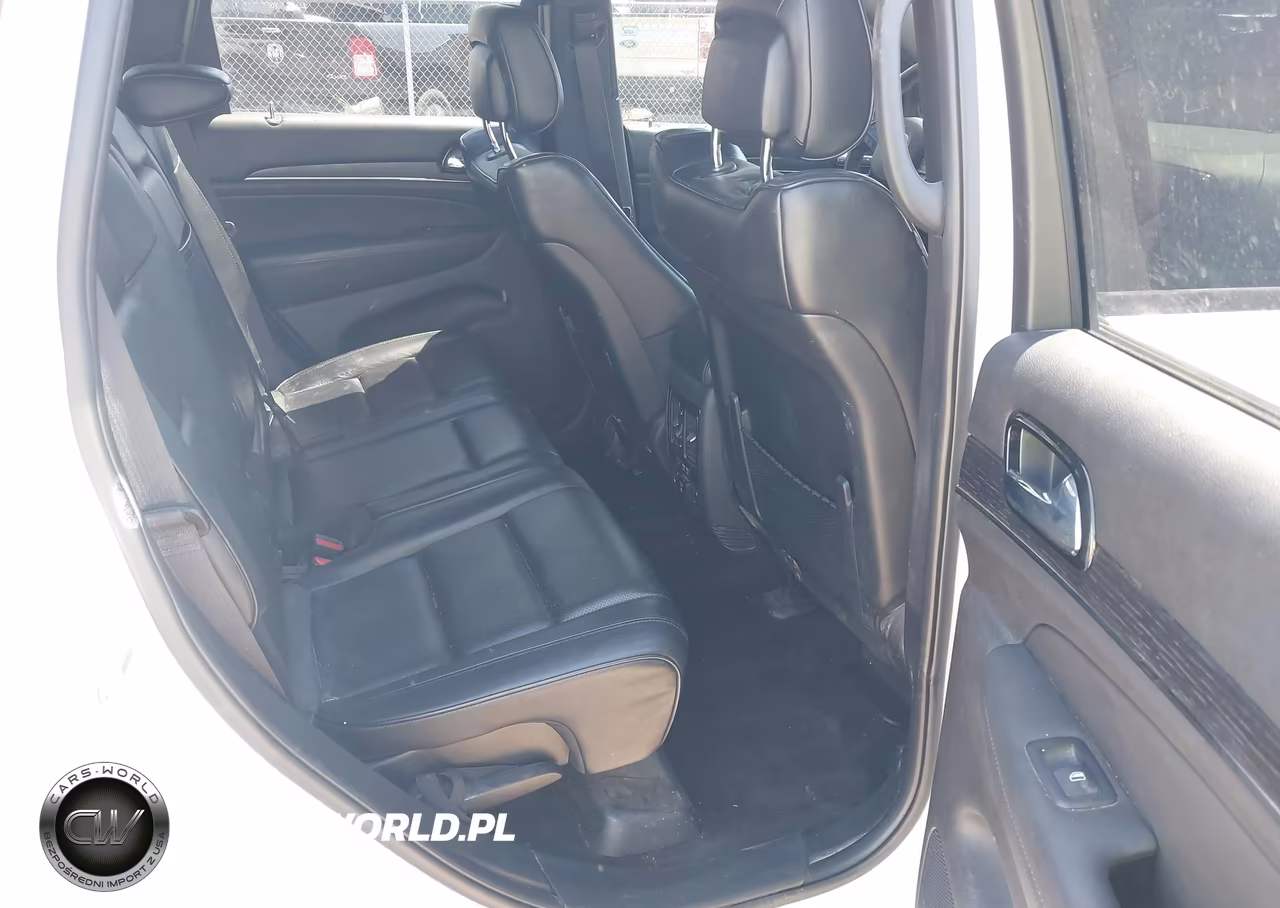 2019 Jeep Grand Cherokee High Altitude 4X4 VIN:1C4RJFCG4KC558757 - 8