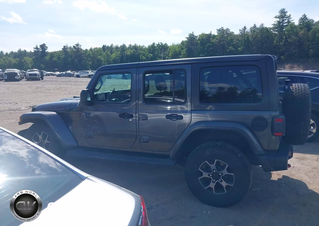 2018 Jeep Wrangler Unlimited Rubicon 4X4 VIN:1C4HJXFG1JW323954 - 14