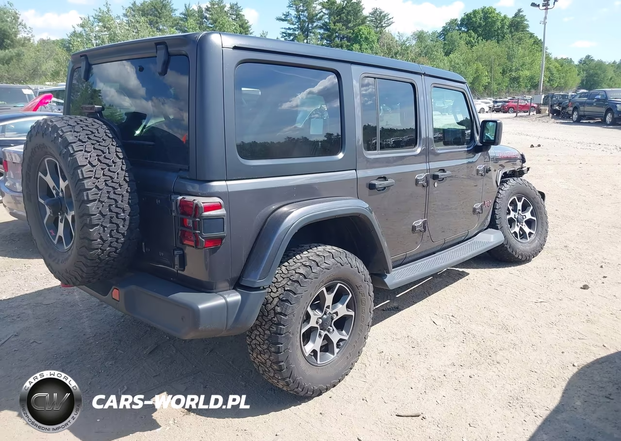 2018 Jeep Wrangler Unlimited Rubicon 4X4 VIN:1C4HJXFG1JW323954 - 4