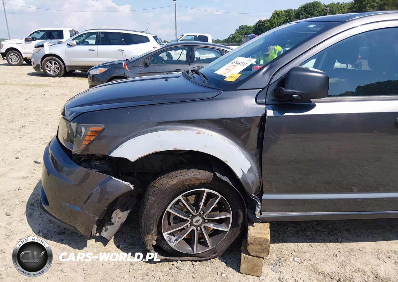 2018 Dodge Journey Se VIN:3C4PDCABXJT294256 - 6