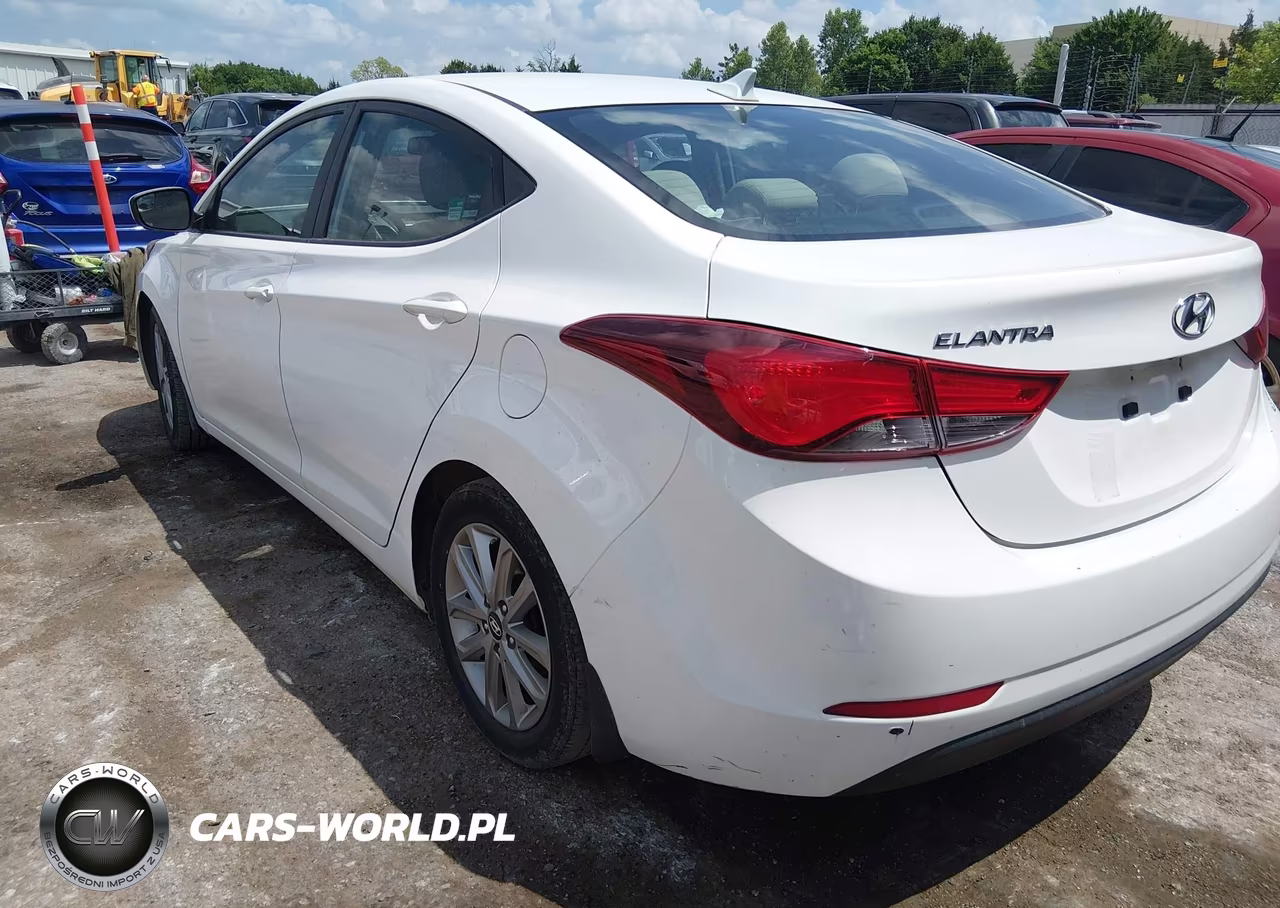 2014 Hyundai Elantra Se VIN:5NPDH4AE2EH482461 - 3