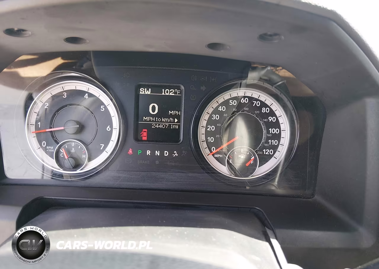 2018 Ram 2500 Tradesman 4X4 8' Box VIN:3C6TR5HT9JG300719 - 7