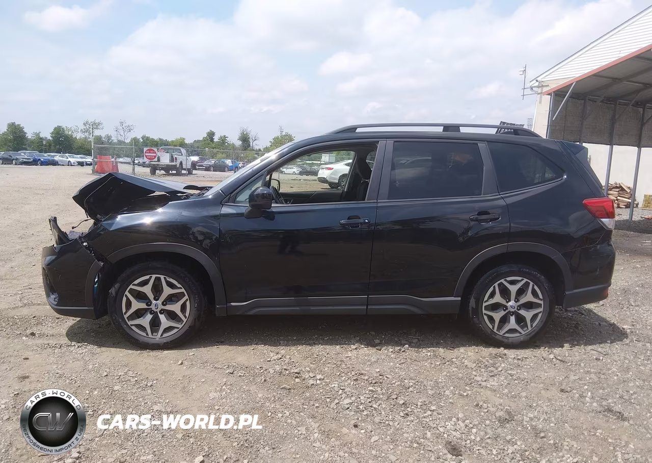 2019 Subaru Forester Premium VIN:JF2SKAGC5KH494015 - 14