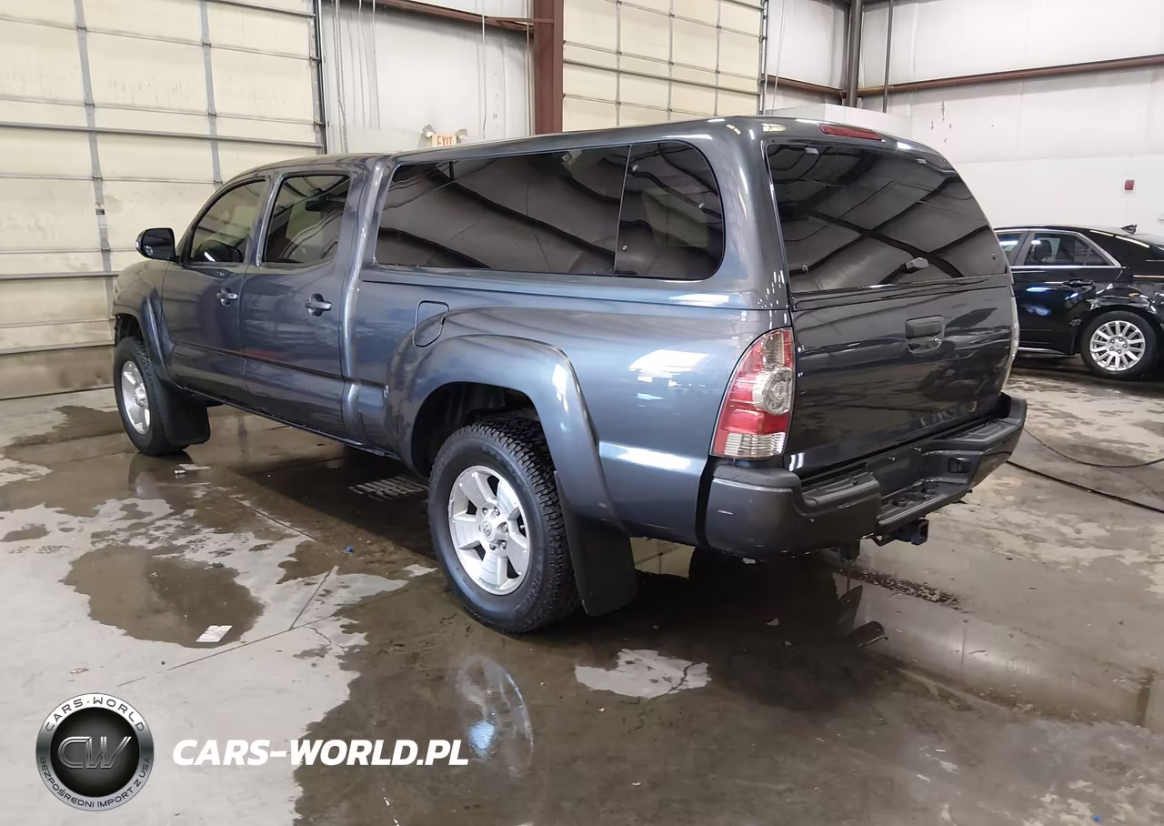 2015 Toyota Tacoma Prerunner V6 VIN:3TMKU4HN2FM043992 - 3