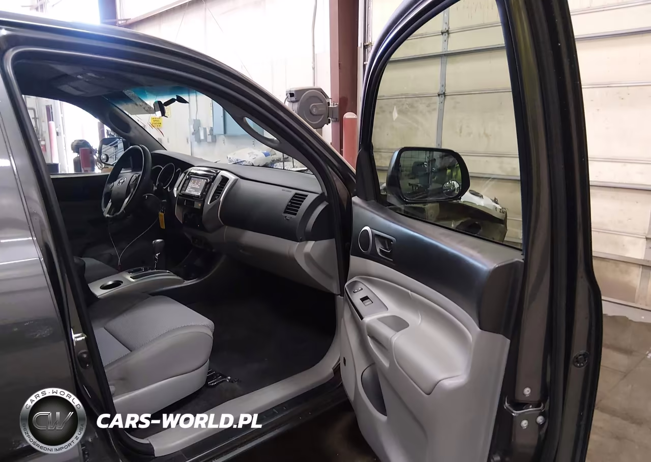 2015 Toyota Tacoma Prerunner V6 VIN:3TMKU4HN2FM043992 - 5