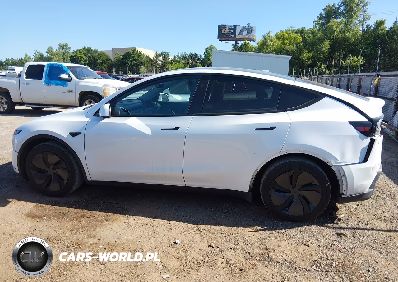 2026 Tesla Model Y Premium Rear-Wheel Drive-Rear-Wheel Drive VIN:7SAYGDED7TF382215 - 14