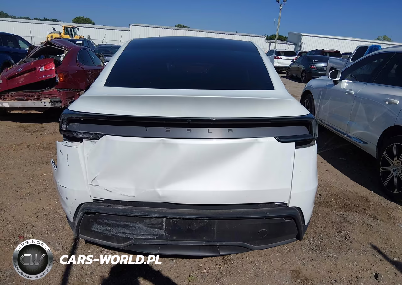 2026 Tesla Model Y Premium Rear-Wheel Drive-Rear-Wheel Drive VIN:7SAYGDED7TF382215 - 16