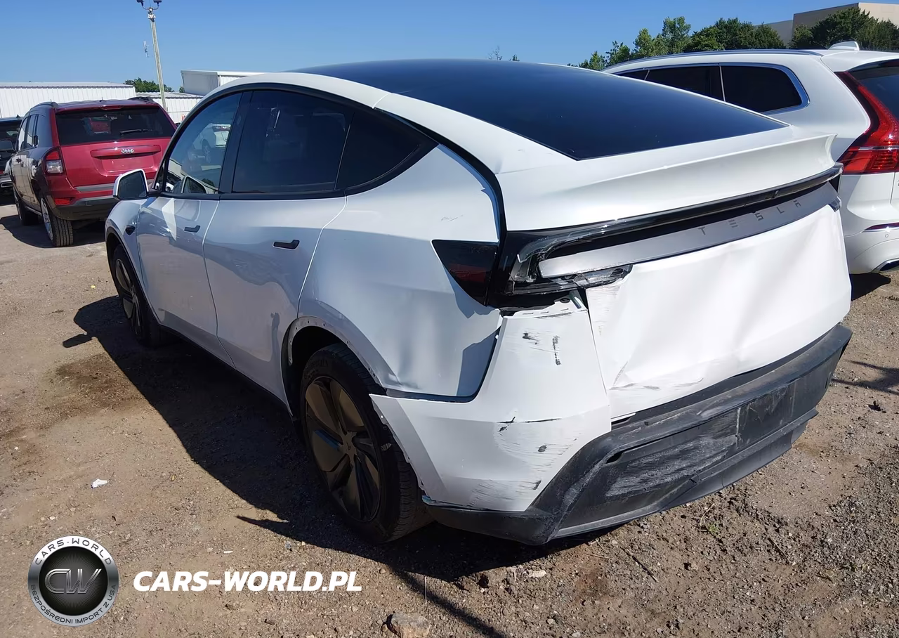 2026 Tesla Model Y Premium Rear-Wheel Drive-Rear-Wheel Drive VIN:7SAYGDED7TF382215 - 3