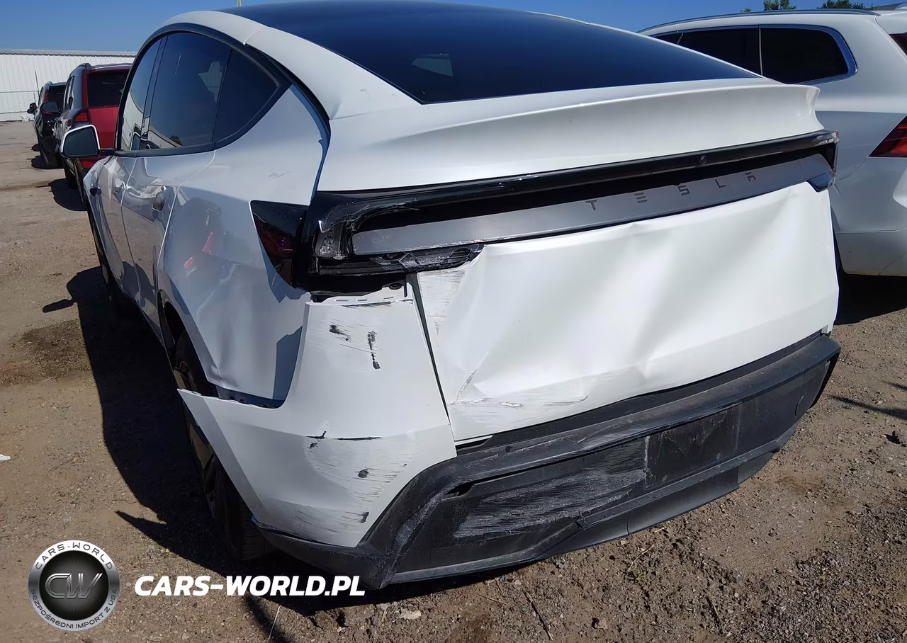 2026 Tesla Model Y Premium Rear-Wheel Drive-Rear-Wheel Drive VIN:7SAYGDED7TF382215 - 6