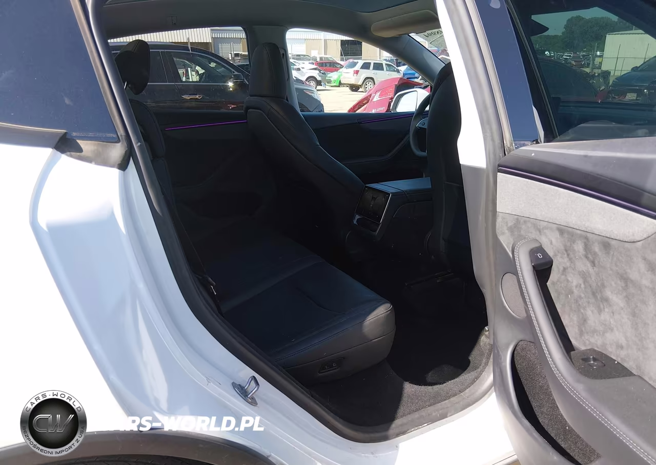 2026 Tesla Model Y Premium Rear-Wheel Drive-Rear-Wheel Drive VIN:7SAYGDED7TF382215 - 8