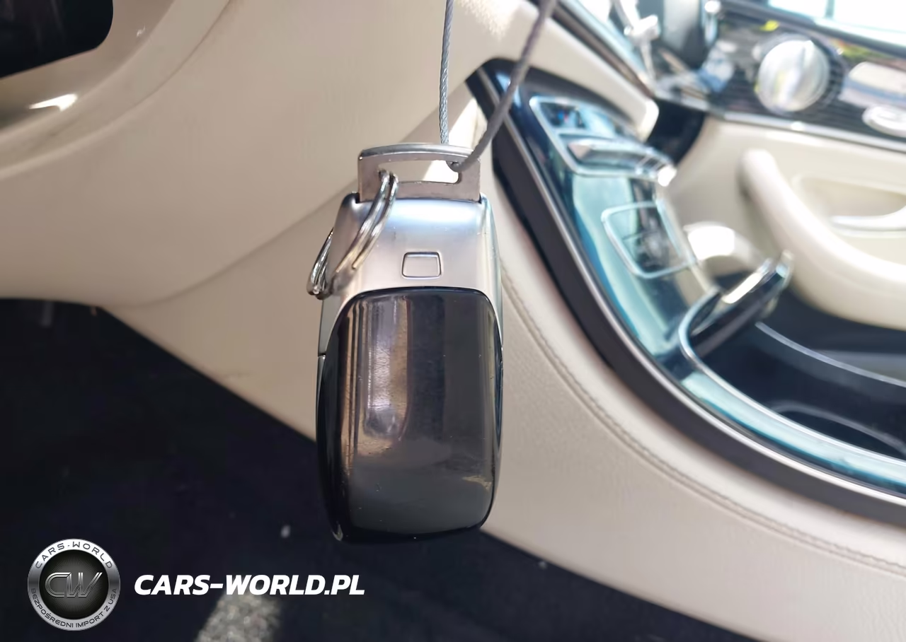 2019 Mercedes-Benz E 300 VIN:WDDZF4JB1KA544216 - 11