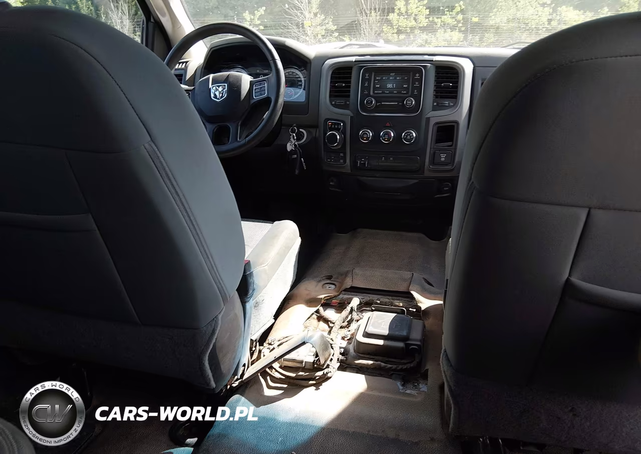 2019 Ram 1500 Classic Tradesman 4X4 5'7 Box VIN:1C6RR7KT8KS667703 - 15