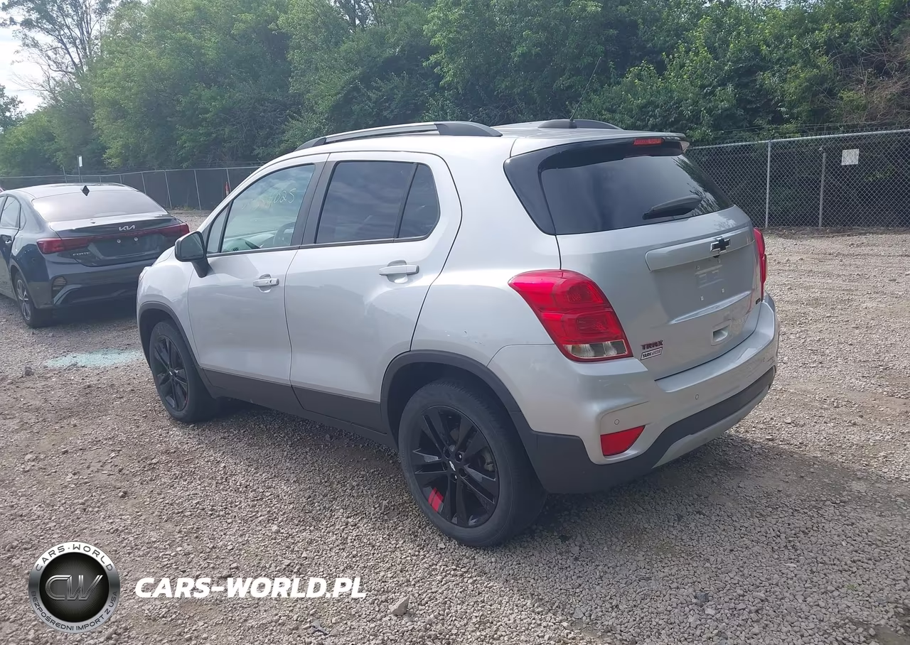 2020 Chevrolet Trax Awd Lt VIN:3GNCJPSB6LL339054 - 3