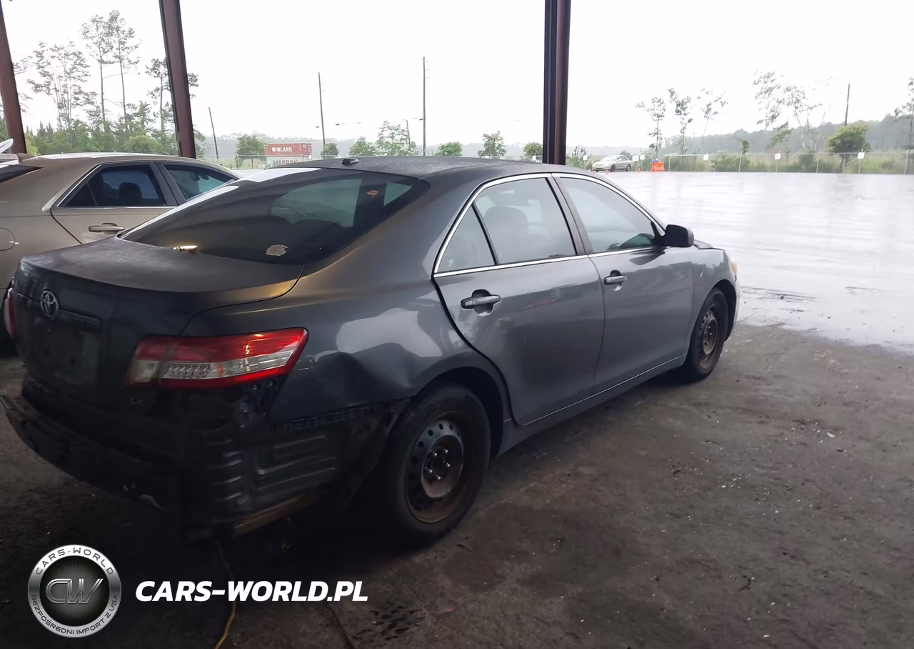 2010 Toyota Camry Le VIN:4T1BF3EK2AU056904 - 4