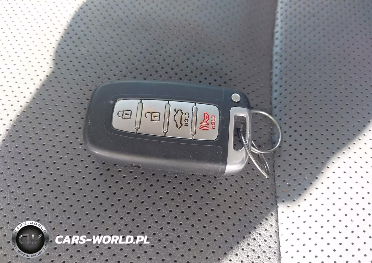 2012 Hyundai Sonata Hybrid VIN:KMHEC4A46CA045251 - 11