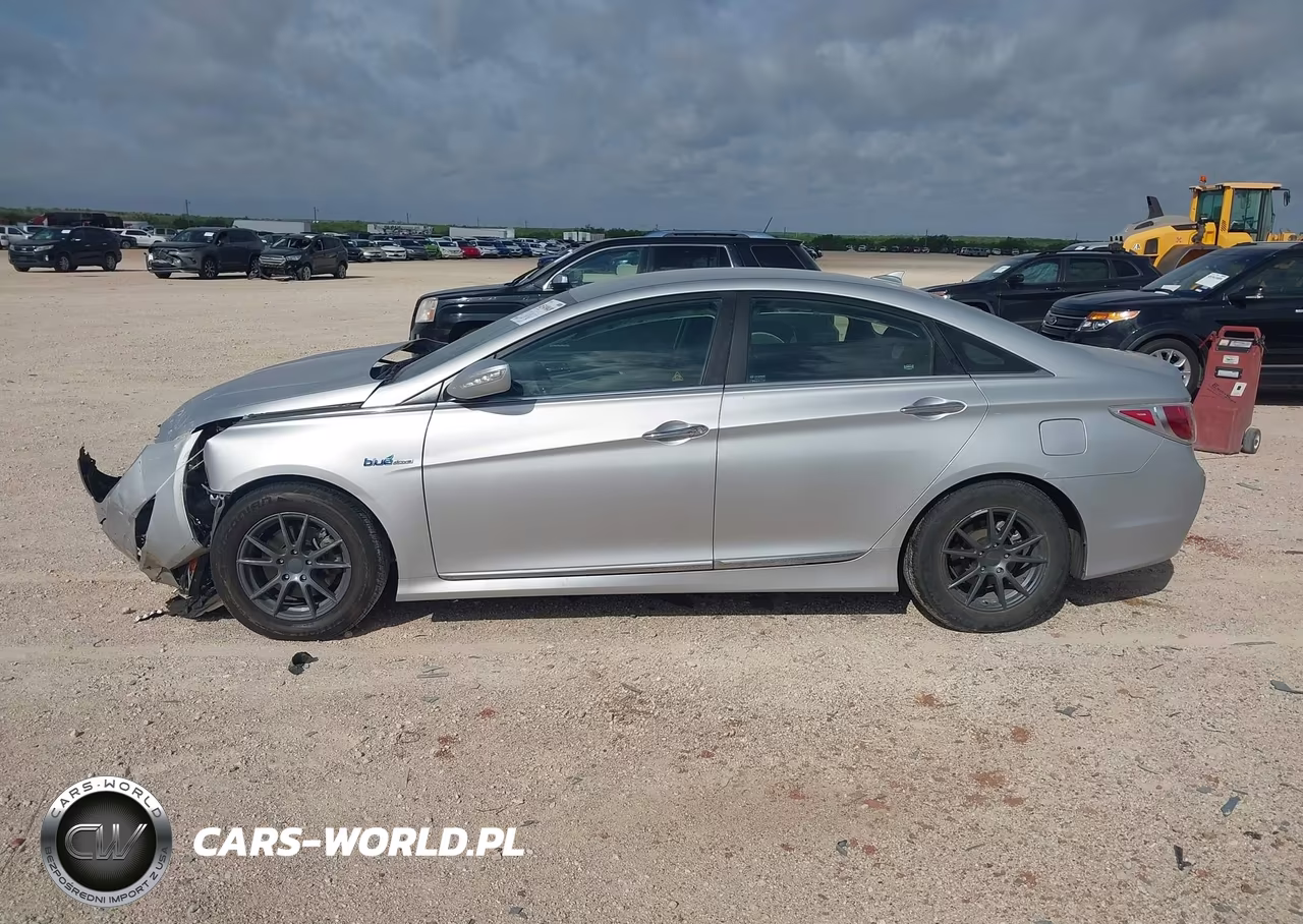 2012 Hyundai Sonata Hybrid VIN:KMHEC4A46CA045251 - 14