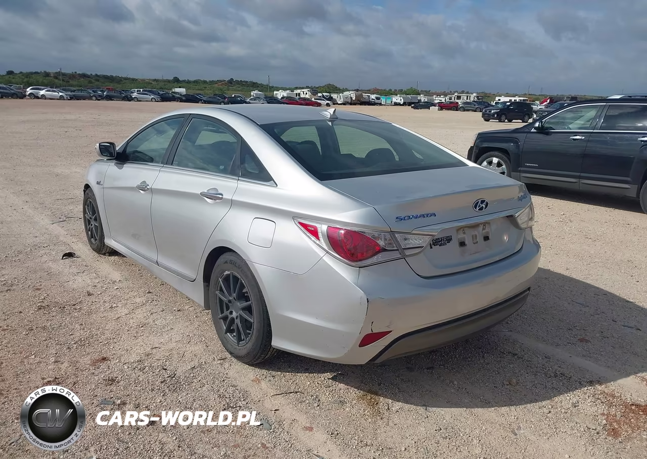 2012 Hyundai Sonata Hybrid VIN:KMHEC4A46CA045251 - 3