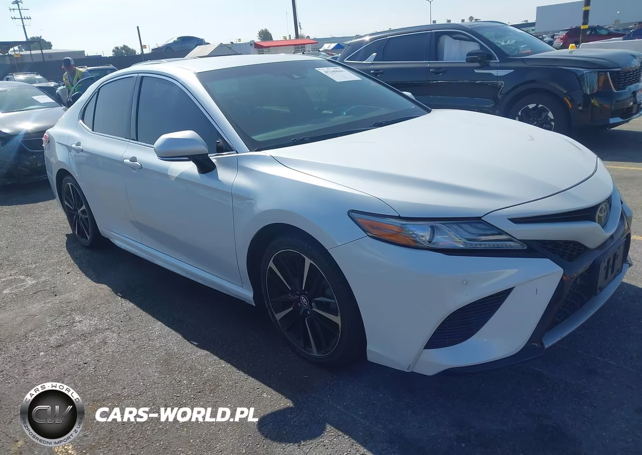 2018 Toyota Camry Xse – zdjęcie 1 z 16