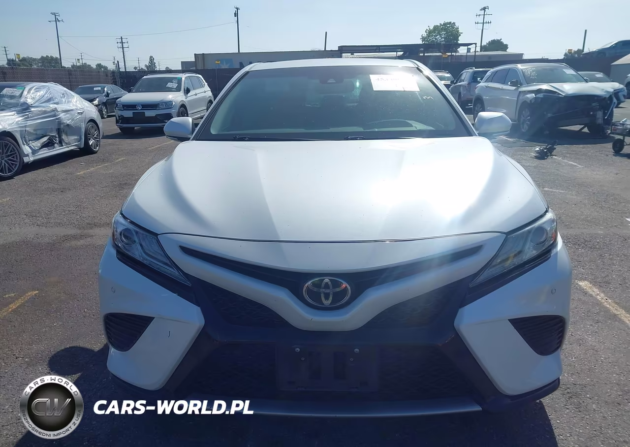 2018 Toyota Camry Xse VIN:4T1B61HK9JU020286 - 12