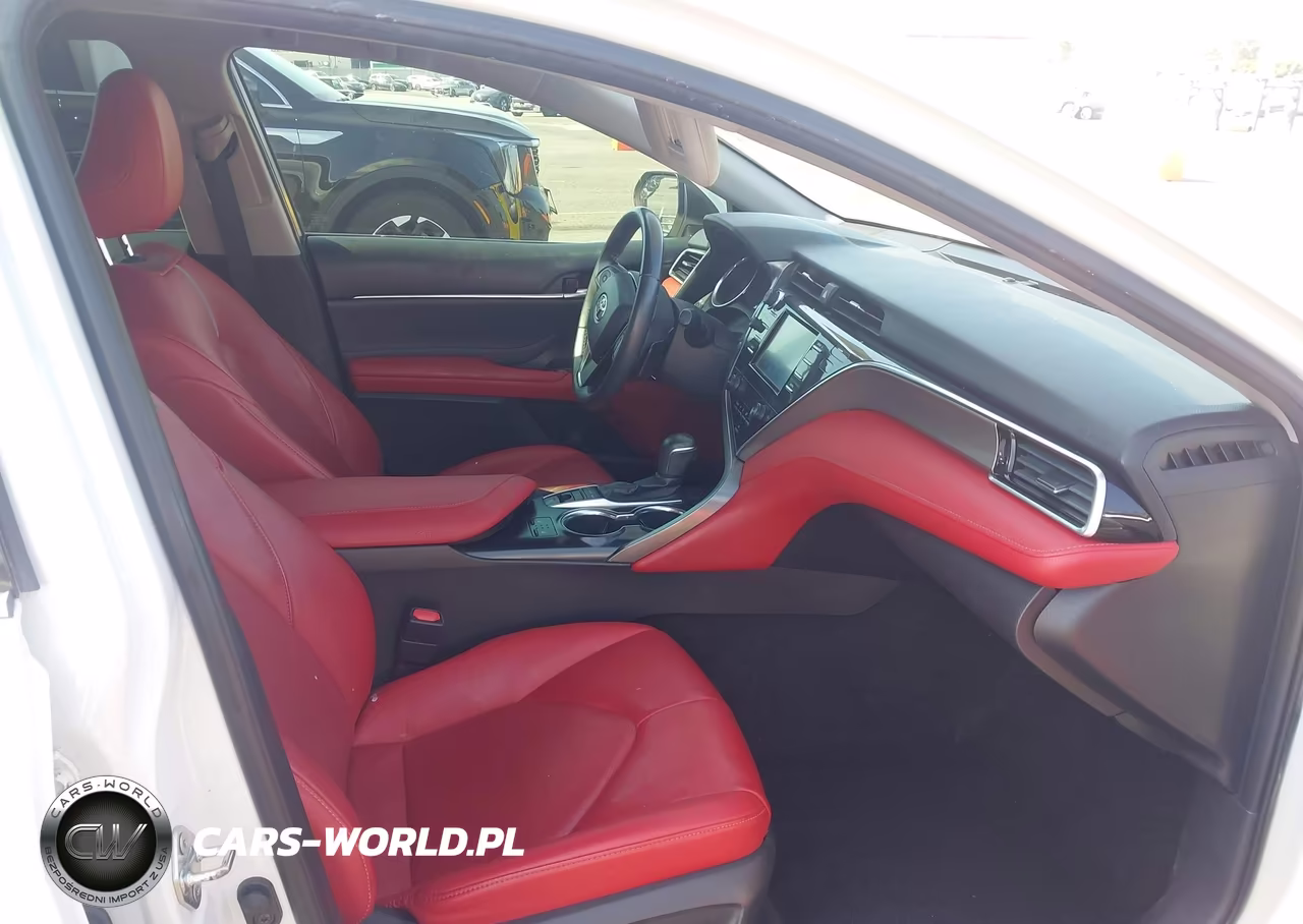 2018 Toyota Camry Xse VIN:4T1B61HK9JU020286 - 5