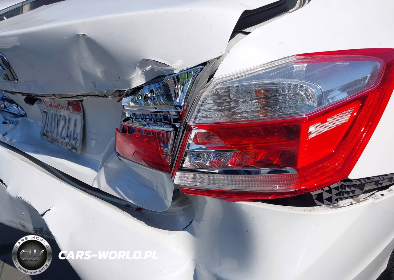 2015 Honda Accord Ex-L VIN:1HGCR2F87FA214239 - 18