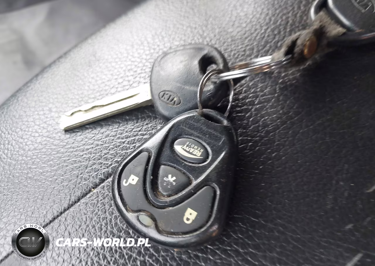 2011 Kia Sorento Lx VIN:5XYKTCA19BG159427 - 11
