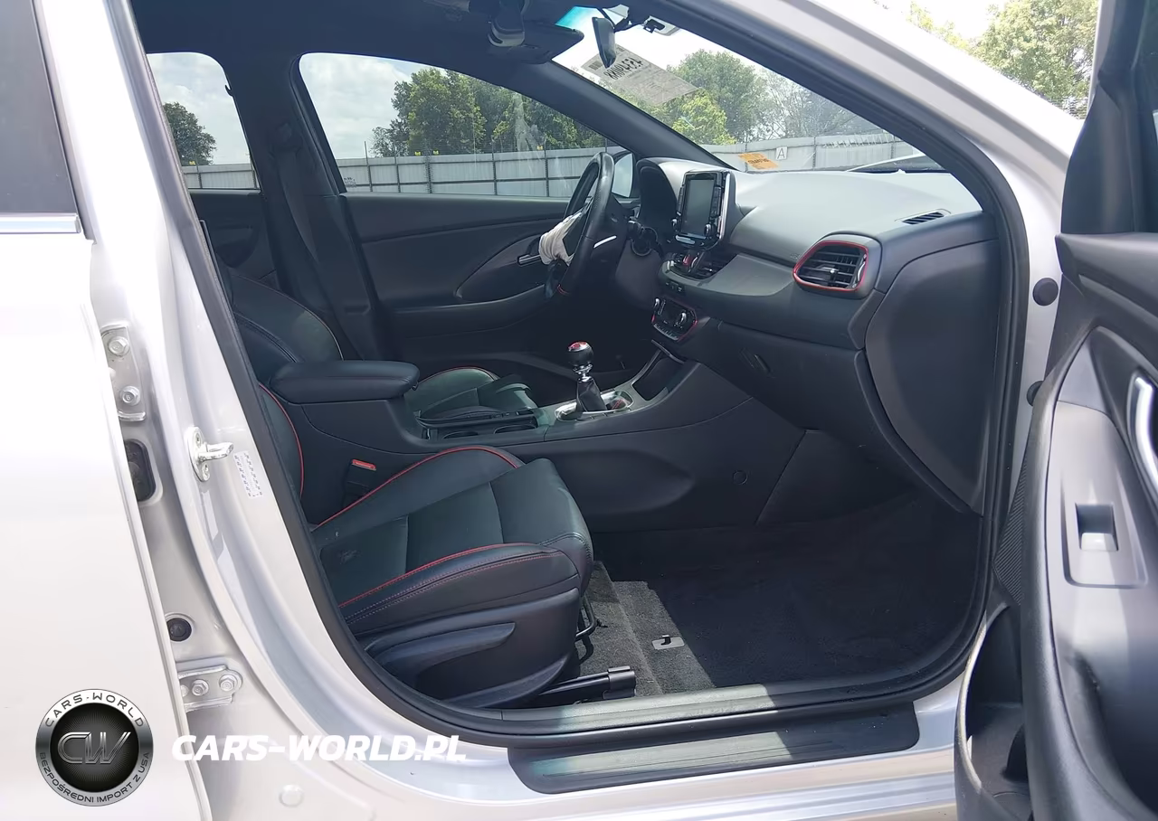 2018 Hyundai Elantra Gt Sport VIN:KMHH55LC9JU039411 - 5